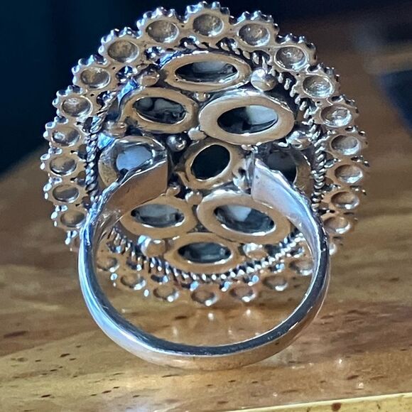 White Buffalo Sterling Silver Statement Ring Size 7 - Picture 5 of 9